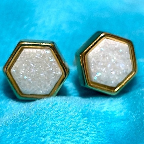 TreeHut - Gold and White Druzy Stud Earrings - Picture 3 of 8